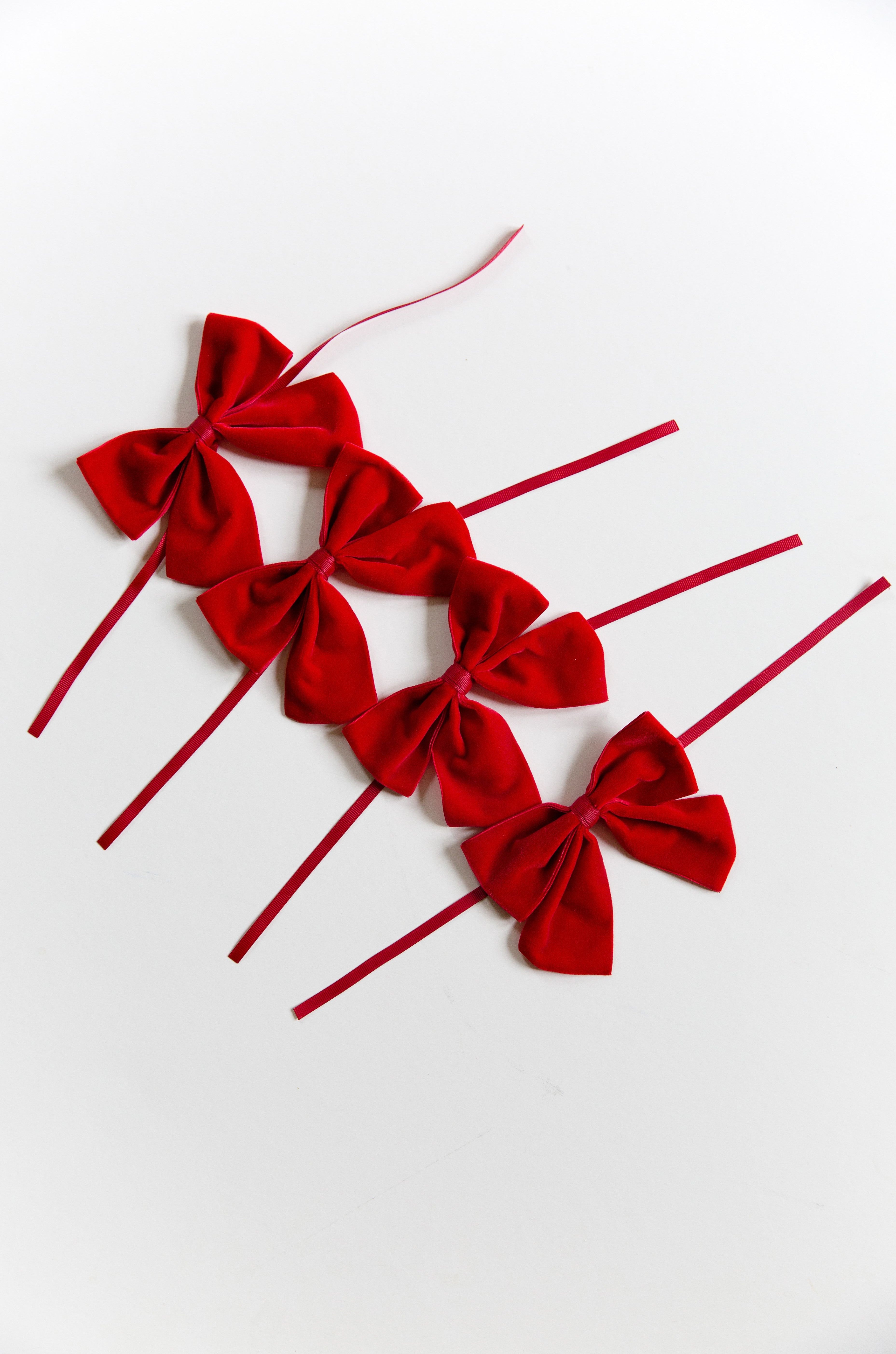 Charming Velvet Bows Set Of 4